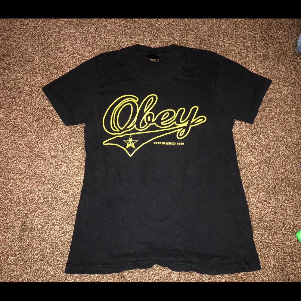🚨T-Shirt Bundle!!!!🚨 - Picture 3 of 6